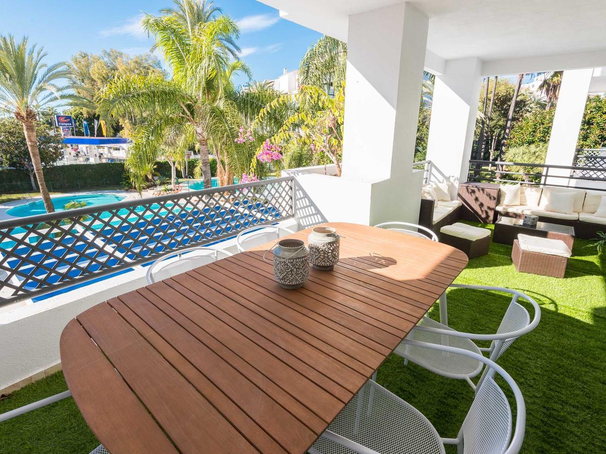 Vacation Marbella I Contemporary Central Apartment, Swimming-Pool, 24-7 Security, A Minute From The Marina, The Sea And Luxury Shopping Exterior photo