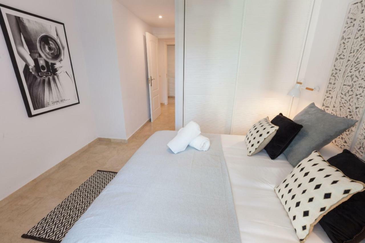 Vacation Marbella I Contemporary Central Apartment, Swimming-Pool, 24-7 Security, A Minute From The Marina, The Sea And Luxury Shopping Exterior photo