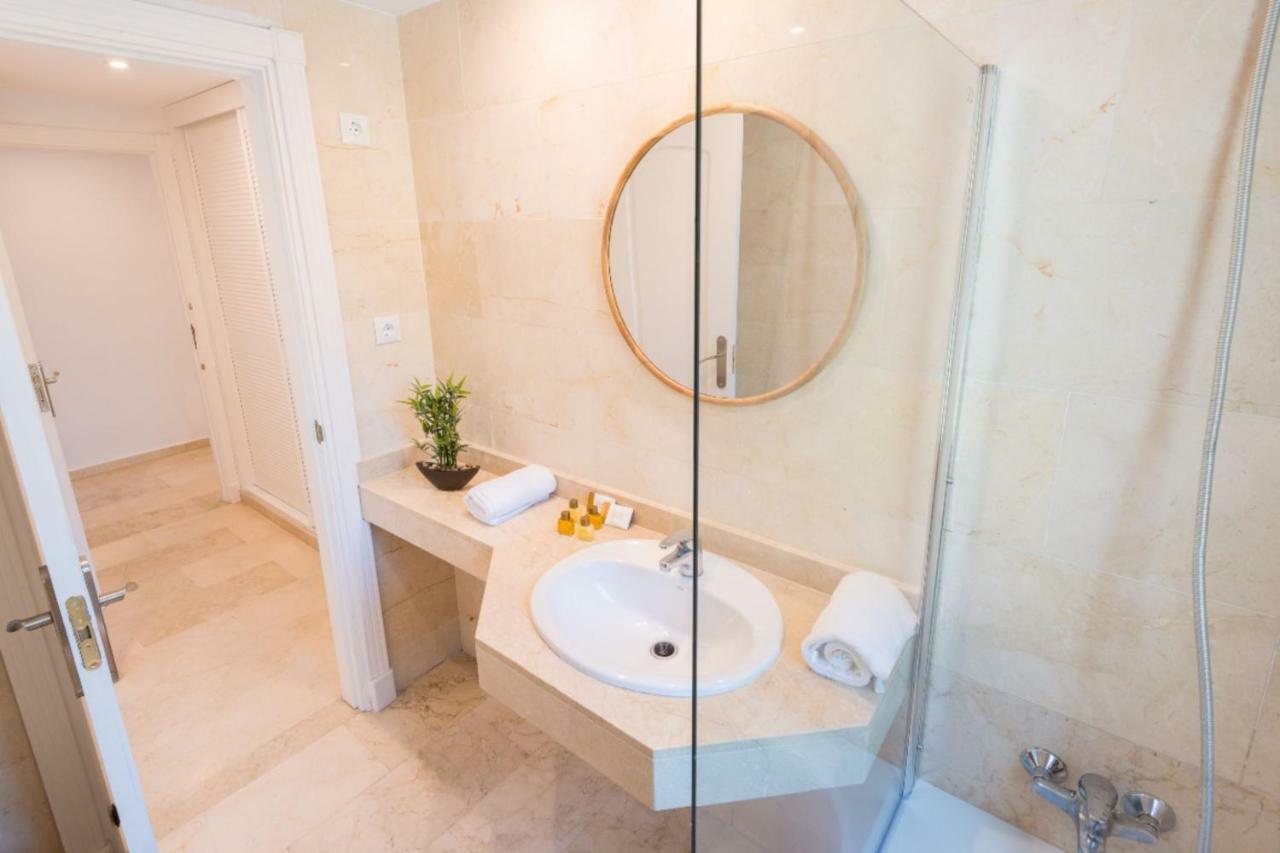 Vacation Marbella I Contemporary Central Apartment, Swimming-Pool, 24-7 Security, A Minute From The Marina, The Sea And Luxury Shopping Exterior photo